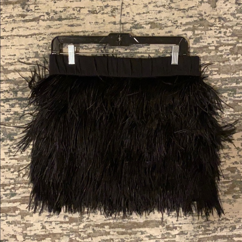 Feather skirt